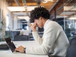 5 Tips Atasi Stress di Kantor